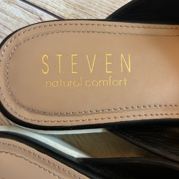 Like new Steven by Steve Madden slides - Picture 3 of 5